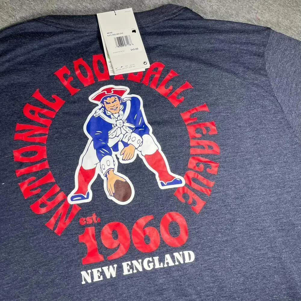 NWT New England Patriots Mens Medium 1960 Throwback Nike Embroidered Logo TShirt